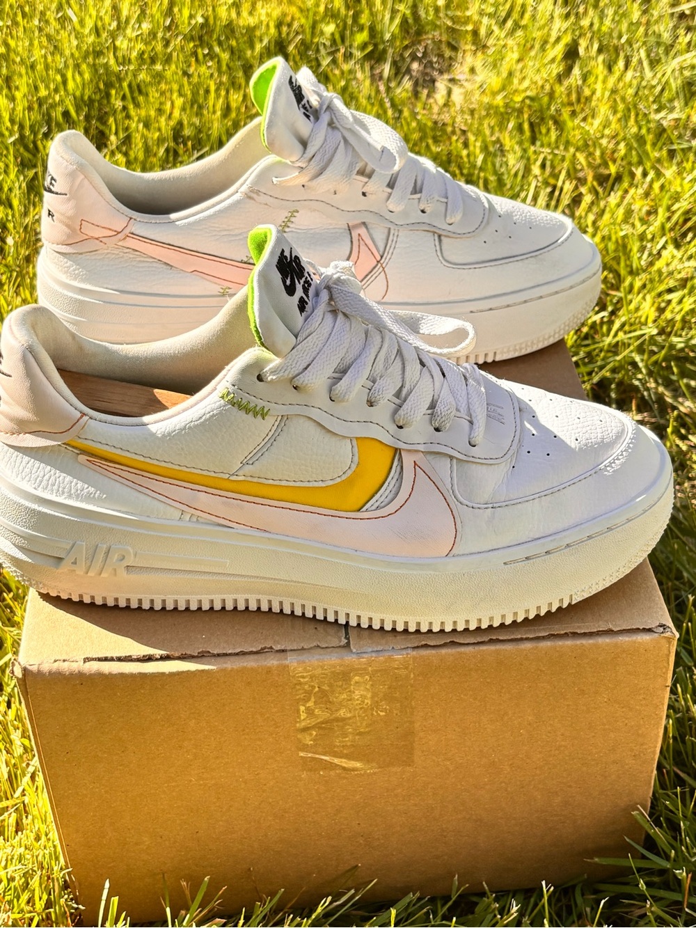 Nike Air Force 1 Low White Pearl Pink W 9.5